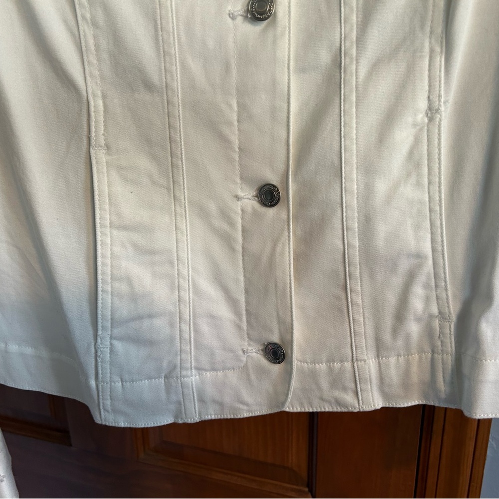 Croft & Barrow Classic White Jean Jacket - Picture 7 of 7